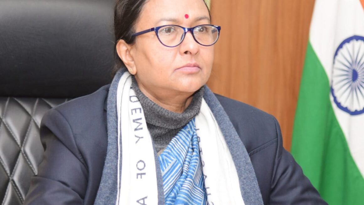 मुख्य सचिव श्रीमती राधा रतूड़ी ने, राज्य अतिथि गृहों को भुगतान के आधार पर पर्यटकों को भी, उपलब्ध करवाने के दिए निर्देश।