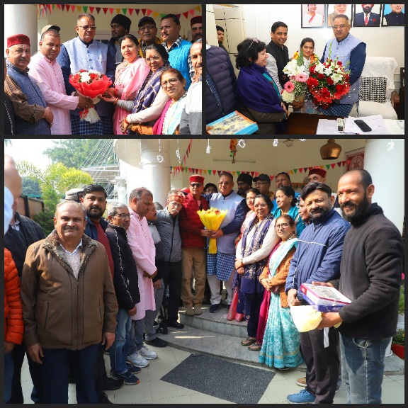 कैबिनेट मंत्री गणेश जोशी ने, विजयी पार्षदों एवं पार्टी कार्यकर्ताओं को दी बधाई।