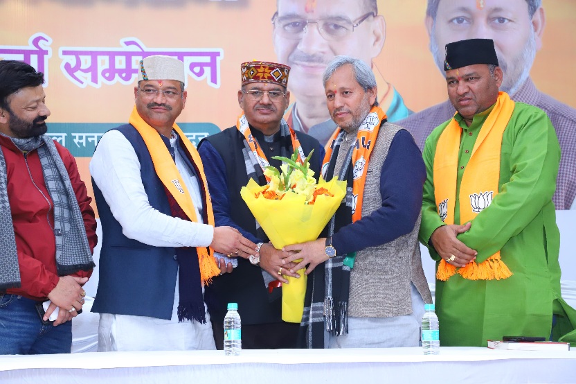 कैबिनेट मंत्री गणेश जोशी ने, मसूरी विधानसभा क्षेत्र के कार्यकर्ता सम्मेलन में, पार्टी कार्यकर्ताओं में भरा जोश।