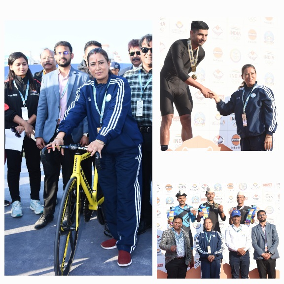 साइकिलिंग इवेंट का फाइनल देखने रुद्रपुर पहुंची, खेल मंत्री रेखा आर्या, खिलाड़ियों को पहनाएं मेडल।