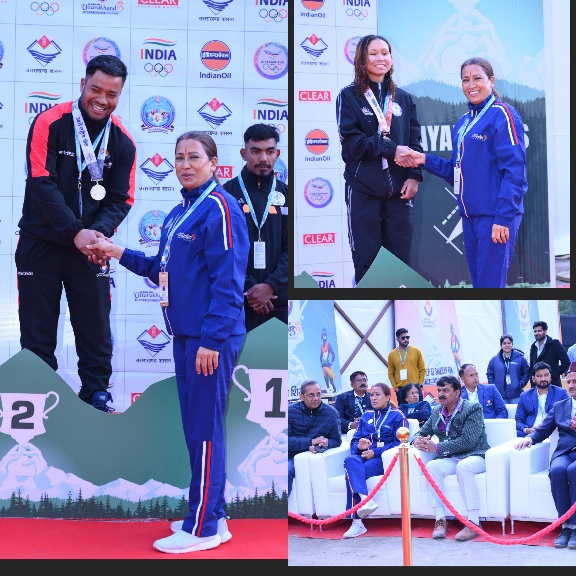 फाइनल में प्रदेश के खिलाड़ियों का, उत्साह बढ़ाने पहुंची, खेल मंत्री रेखा आर्या।