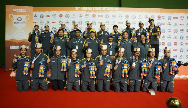 उत्तराखंड बैडमिंटन टीम ने, 38वें राष्ट्रीय खेल में पुरुष और महिला टीम, इवेंट में जीता सिल्वर मेडल।