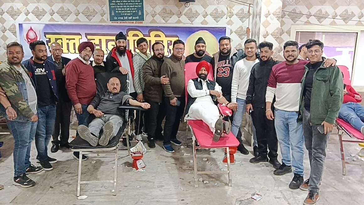 श्री महंत इन्दिरेश अस्पताल के, रक्तदान शिविर में 195 यूनिट रक्तदान।