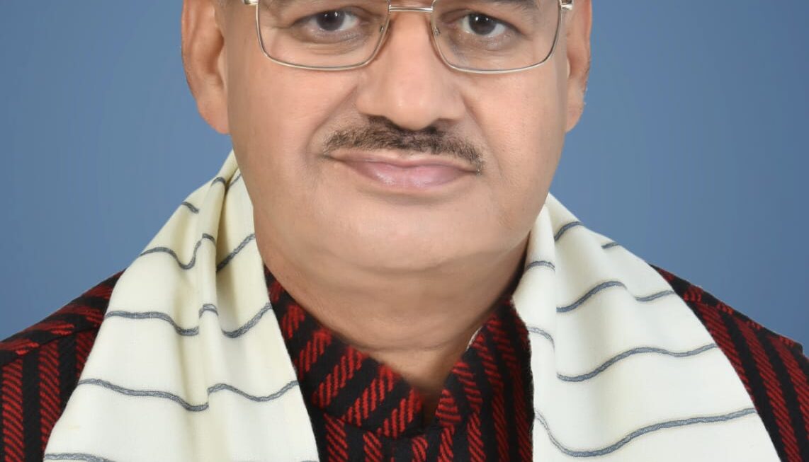 उद्यान विभाग को मिले 29 नए अधिकारी, प्रशिक्षण के बाद औद्यानिक कार्यों की मुख्य धारा से, जुड़ने पर उद्यान मंत्री जोशी ने दी बधाई।