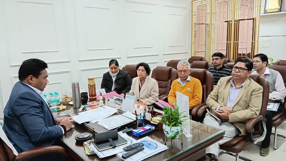 चारधाम यात्रा की तैयारियों में जुटी धामी सरकार, जल्द जारी होगी स्वास्थ्य एडवाइजरी।