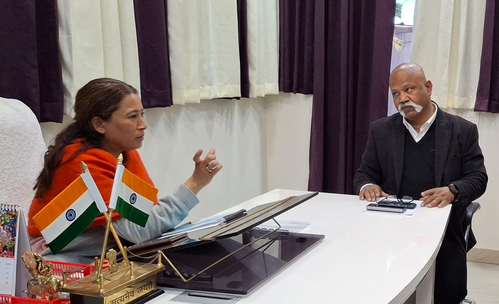 पदक विजेताओं को नौकरी देने की कवायद शुरू, खेल मंत्री रेखा आर्या ने, अधिकारियों को तेजी से कार्यवाई के आदेश दिए।