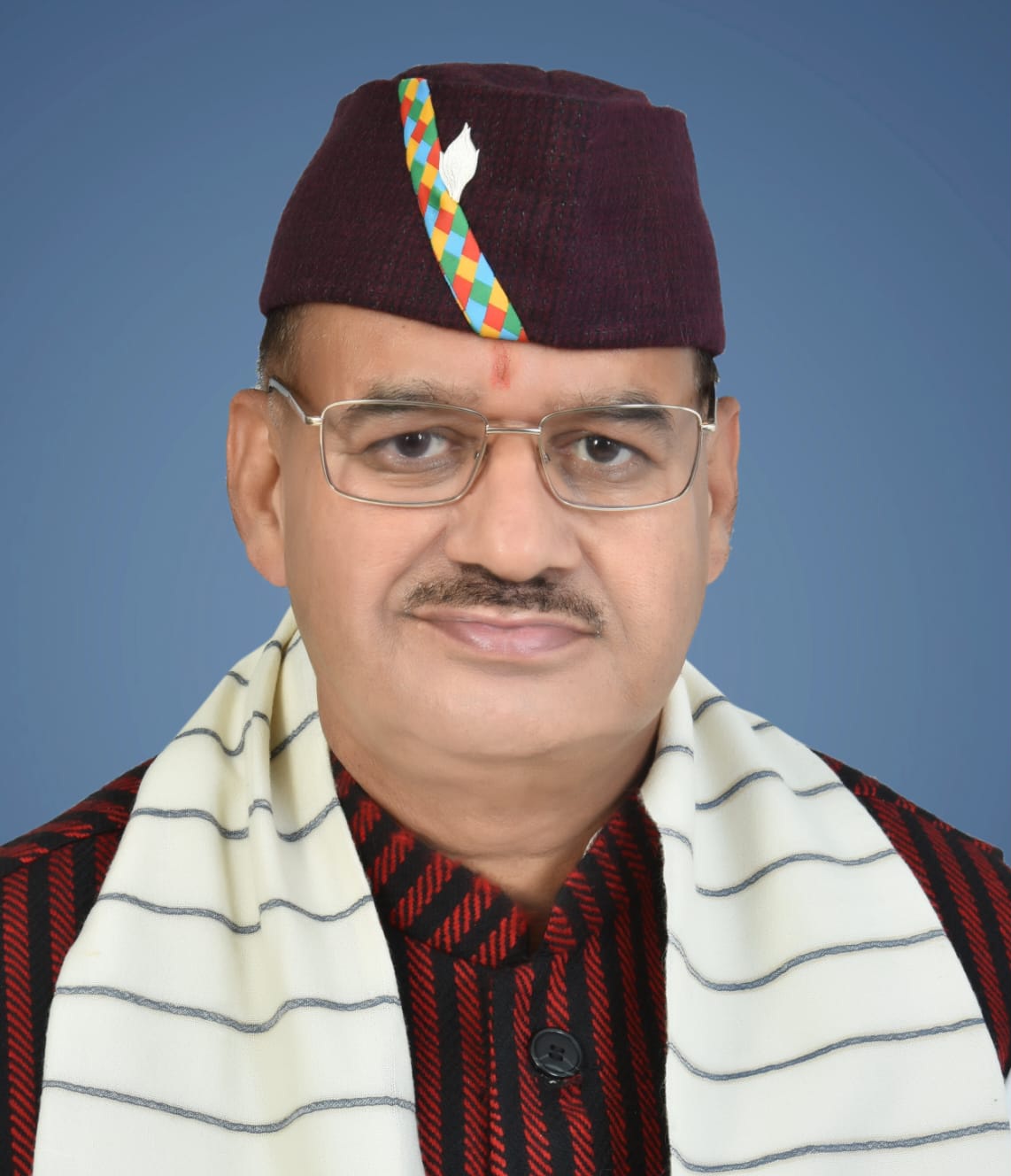 धामी सरकार का बड़ा फैसला, मधुमक्खी पालन से स्वरोजगार को बढ़ावा, 350 रुपये प्रति मौनबॉक्स से बढ़ाकर, 750 रुपये प्रति मौनबॉक्स किया।