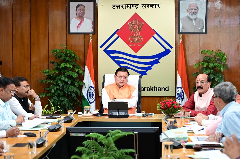 मुख्यमंत्री ने की वन एवं ऊर्जा विभाग की, गेम चेंजर योजनाओं की समीक्षा।