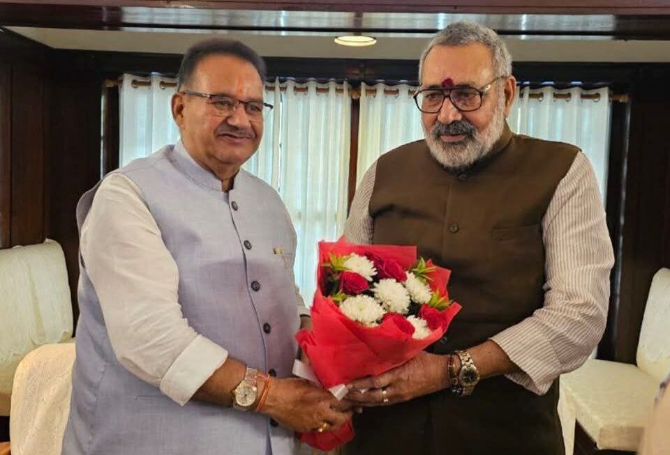 केंद्रीय वस्त्र मंत्री गिरिराज सिंह की अध्यक्षता में, आयोजित बैठक में कृषि एवं ग्राम्य विकास मंत्री, गणेश जोशी ने किया प्रतिभाग।