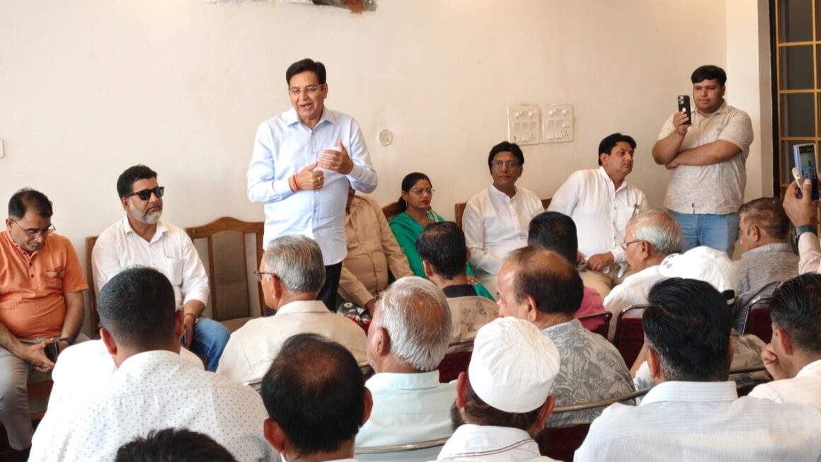 संविधान बचाओ रैली/जनसभा देहरादून में, 30 तारीख को प्रस्तावित पूर्व नेता प्रतिपक्ष, प्रीतम सिंह ने कार्यकर्ताओं से किया आह्वान, लालचंद शर्मा।