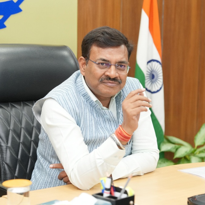 मुख्य सचिव आनन्द बर्द्धन ने दिए निर्देश, 01 मई से विभागों में अनिवार्य रूप से, बायोमैट्रिक उपस्थिति सुनिश्चित करें अधिकारी।