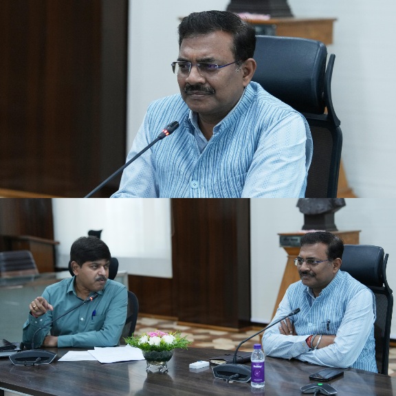 मुख्य सचिव आनन्द बर्द्धन ने, हरिद्वार कॉरिडोर, ऋषिकेश मास्टर प्लान और शारदा कॉरिडोर के, सम्बन्ध में ली बैठक दिए जरूरी निर्देश।