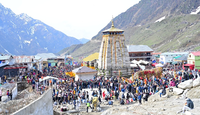 केदारनाथ धाम में लगा बाबा के भक्तों का तांता, दो दिनों में ही श्रद्धालुओं का आंकड़ा पहुंचा 55 हजार के पार।