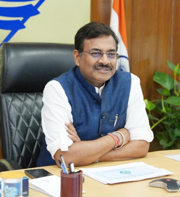 मुख्य सचिव आनंद बर्द्धन ने, 16वें वित्त आयोग के उत्तराखण्ड दौरे की, तैयारियों के सम्बन्ध में ली बैठक।