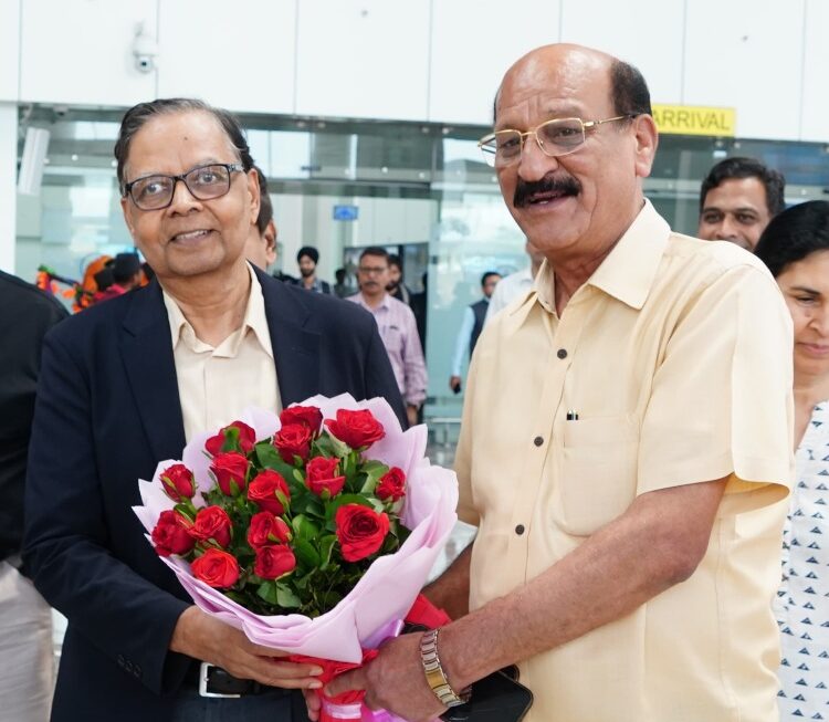 16वें वित्त आयोग की टीम पहुंची देहरादून, सोमवार को मुख्यमंत्री पुष्कर सिंह धामी की, अध्यक्षता में होगी अहम बैठक।