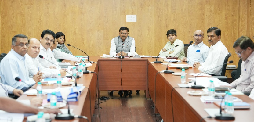 लोगों तक स्वच्छ, सस्ती, सुलभ और विश्वसनीय ऊर्जा पहुंच सुनिश्चित करें ऊर्जा विभाग, मुख्य सचिव।