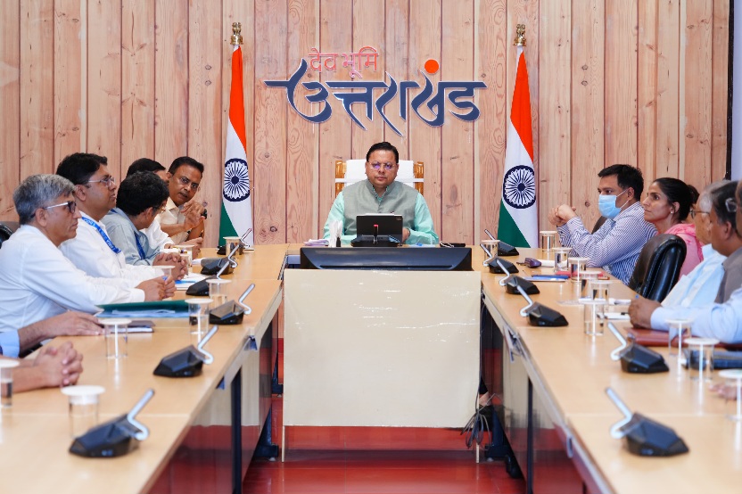 सुरक्षा मानकों से खिलवाड़ बर्दाश्त नही, सीएम धामी ने हैली सर्विस ऑपरेटर्स को कड़े शब्दों में किया स्पष्ट। 