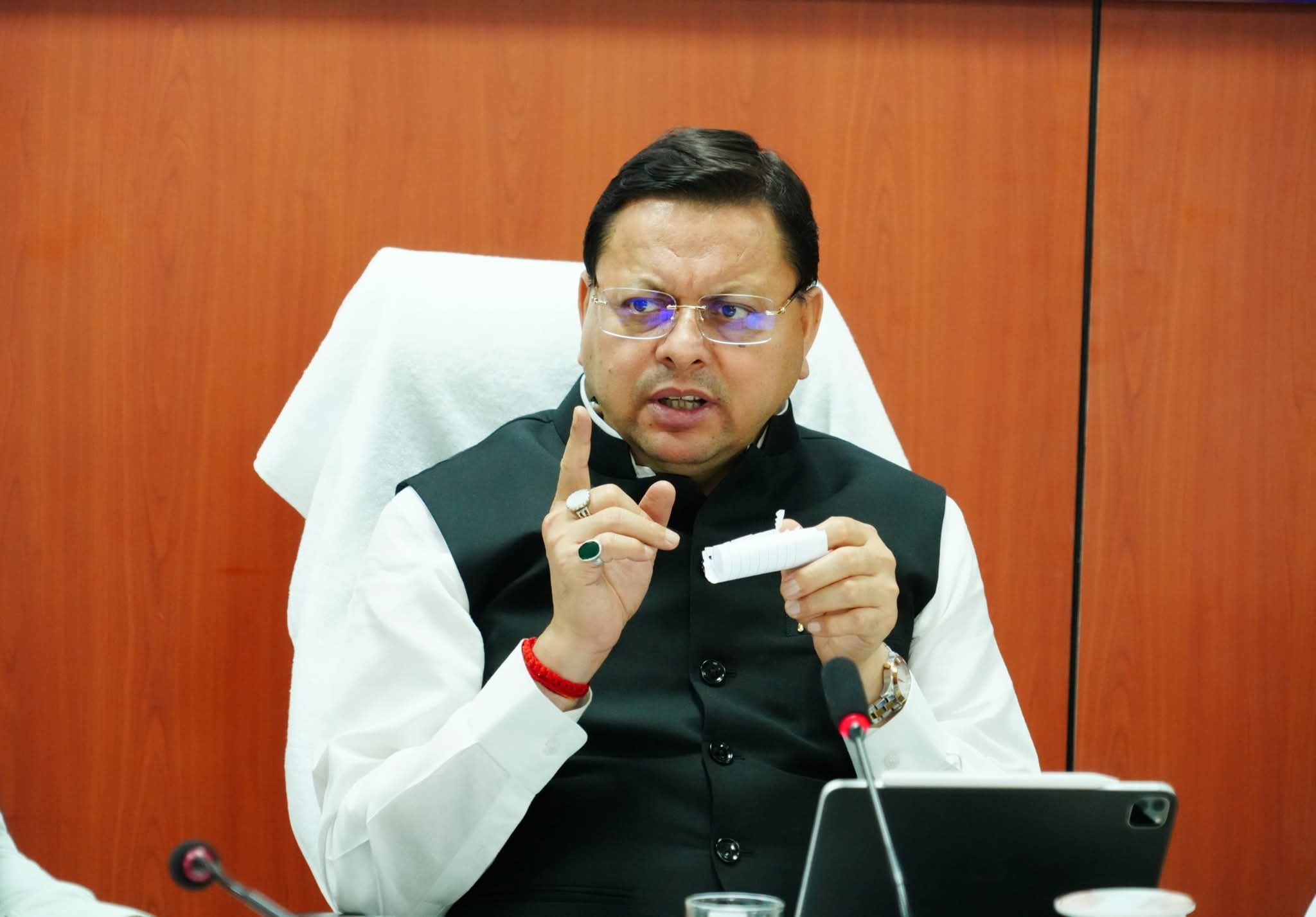 टॉपर्स को मिलेगा विशेष सम्मान, सीएम के निर्देश पर बनेंगे एक दिन के डीएम और एसपी।