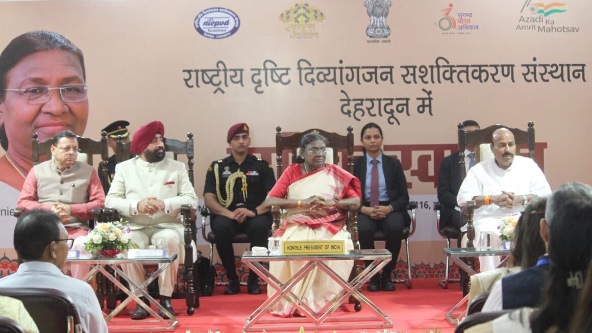 एनआईईपीवीडी में विज्ञान व गणित कक्षाओं की शुरुआत सरहानीय, केंद्रीय मंत्री वीरेंद्र कुमार। 