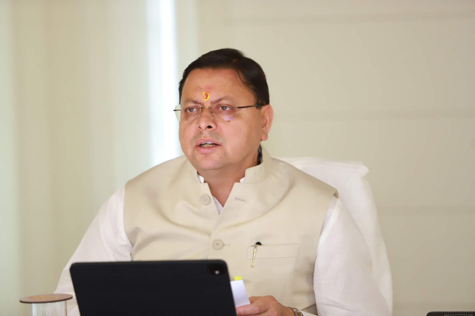 मुख्यमंत्री पुष्कर सिंह धामी ने समीक्षा बैठक में दिए निर्देश, कहा तकनीकी शिक्षा में गुणवत्ता और रोजगारपरकता को प्राथमिकता दें।