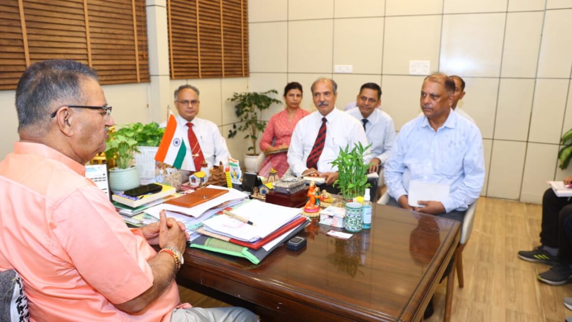 कारगिल विजय दिवस पर, शहीद परिवारों को किया जाएगा सम्मानित, सैनिक कल्याण मंत्री गणेश जोशी।