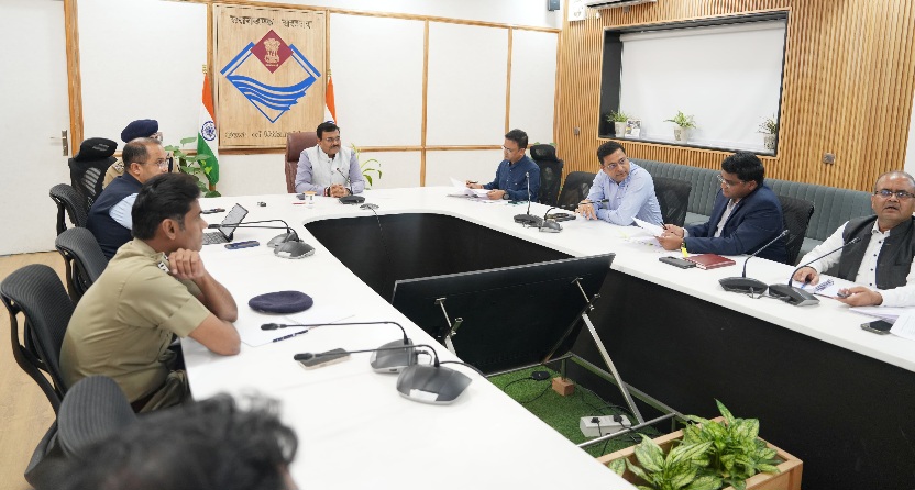 गृहमंत्री अमित शाह का 19 जुलाई उधम सिंह नगर में, प्रस्तावित भ्रमण कार्यक्रम की, मुख्य सचिव ने तैयारियों ली बैठक।