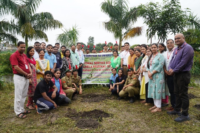 हरेला पर्व पर एसजीआरआर विश्वविद्यालय में, चला विशेष पौधारोपण अभियान, पर्यावरण संरक्षण का दिया संदेश।