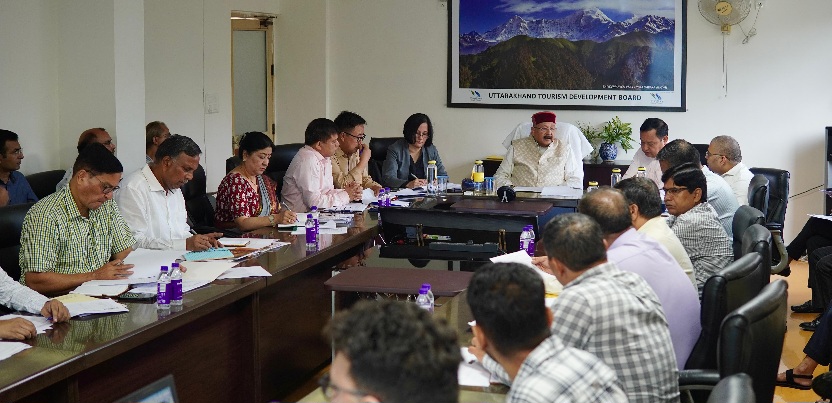 त्रियुगीनारायण को वैदिक पर्यटन विलेज के रूप में घोषित करें, सतपाल महाराज।