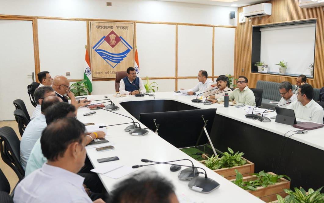 मुख्य सचिव आनन्द बर्द्धन ने सभी विभागों को किया निर्देशित, कहा 15 अगस्त तक सभी प्रस्ताव अनिवार्य रूप से कराए जाय उपलब्ध। 