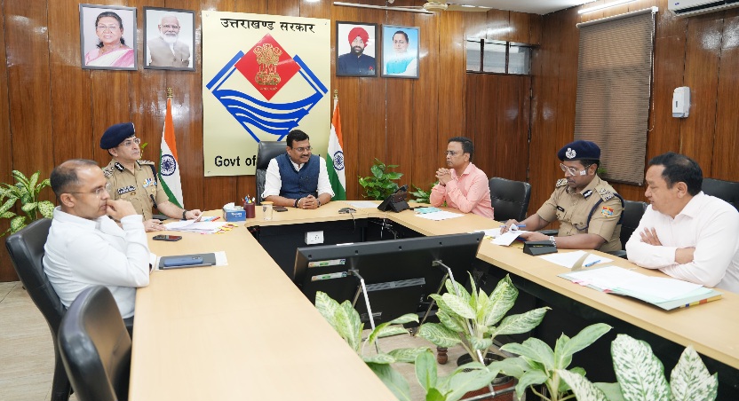 मुख्य सचिव ने प्रदेश के धार्मिक स्थलों की सुरक्षा व्यवस्थाओं को लेकर, वरिष्ठ अधिकारियों के साथ की बैठक, दिए ये निर्देश।