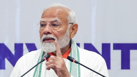 देशभर के 47शहरों में रोजगार मेले का आयोजन, पीएम मोदी ने बांटे 51 हजार से अधिक नियुक्ति पत्र।