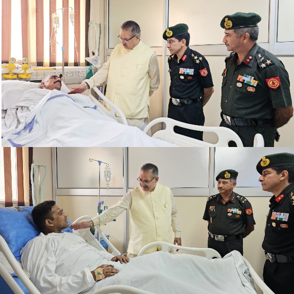 सैनिक कल्याण मंत्री गणेश जोशी ने, देहरादून आर्मी अस्पताल में घायल सैनिकों का जाना हाल।