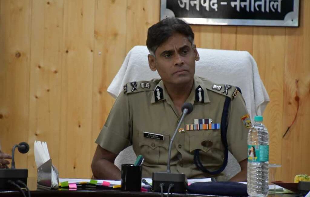 एडीजी अपराध एवं कानून व्यवस्था ने, कुमाऊं रेंज के जनपद प्रभारियों के साथ की समीक्षा बैठक, अपराध नियंत्रण एवं रोकथाम हेतु दिए सख्त निर्देश। 