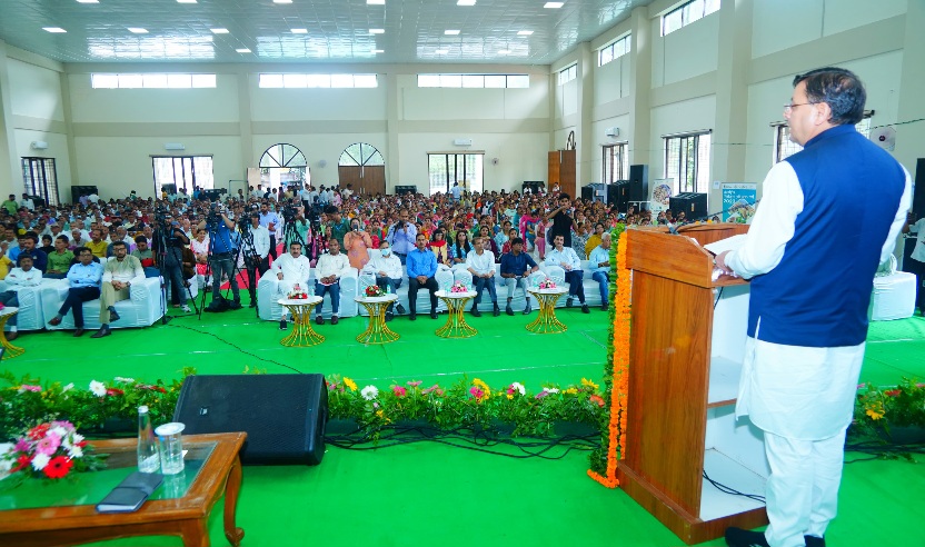 प्रधानमंत्री नरेन्द्र मोदी द्वारा पीएम किसान सम्मान निधि  योजना की, 20वीं किस्त 9 करोड़ 71 लाख से अधिक किसानों के खातों में, डिजिटल हस्तांतरण किया।