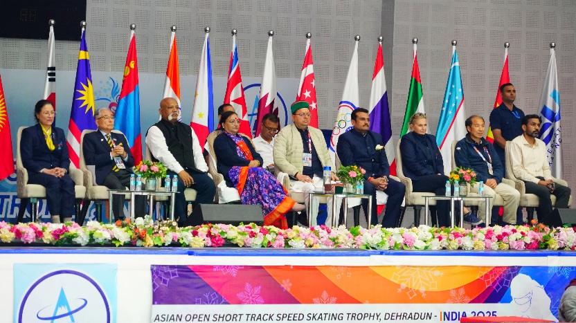 एशियन ओपन शॉर्ट ट्रैक स्पीड स्केटिंग ट्रॉफी, 2025 के समापन समारोह में हुए शामिल, सीएम धामी।