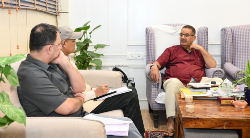 कृषि मंत्री गणेश जोशी ने कृषि एवं उद्यान विभाग की, समीक्षा कर किसानों की समस्याओं के समाधान पर दिया जोर।