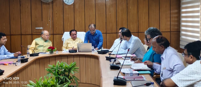 प्रदेशभर में आयोजित होगा स्वास्थ्य पखवाड़ा, 4604 स्वास्थ्य शिविरों में परखी जायेगी लोगों की सेहत, डॉ. धन सिंह रावत।