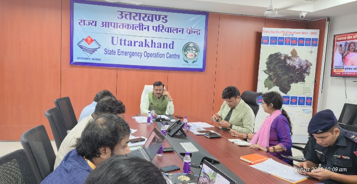 मुख्य सचिव ने राज्य आपदा कंट्रोल रूम पहुंच, प्रदेश में अतिवृष्टि की ली जानकारी।