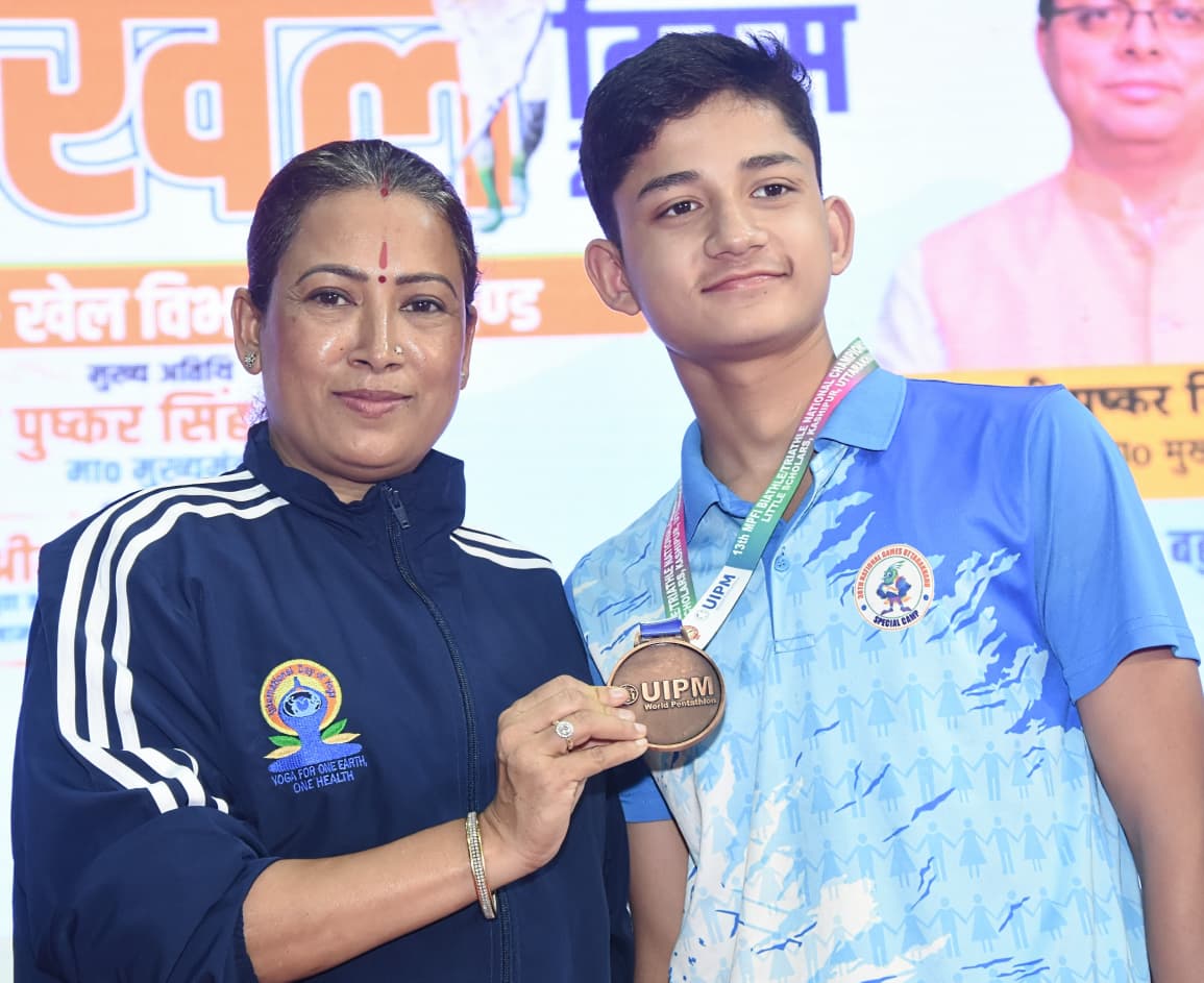 खिलाड़ियों पर धन वर्षा, दिए गए 21 करोड़ 96 लाख, रेखा आर्या।