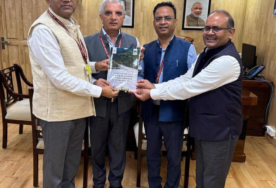 उत्तराखण्ड ने केंद्र सरकार को सौंपा, 5702.15 करोड़ रुपये के आर्थिक पैकेज का प्रस्ताव।