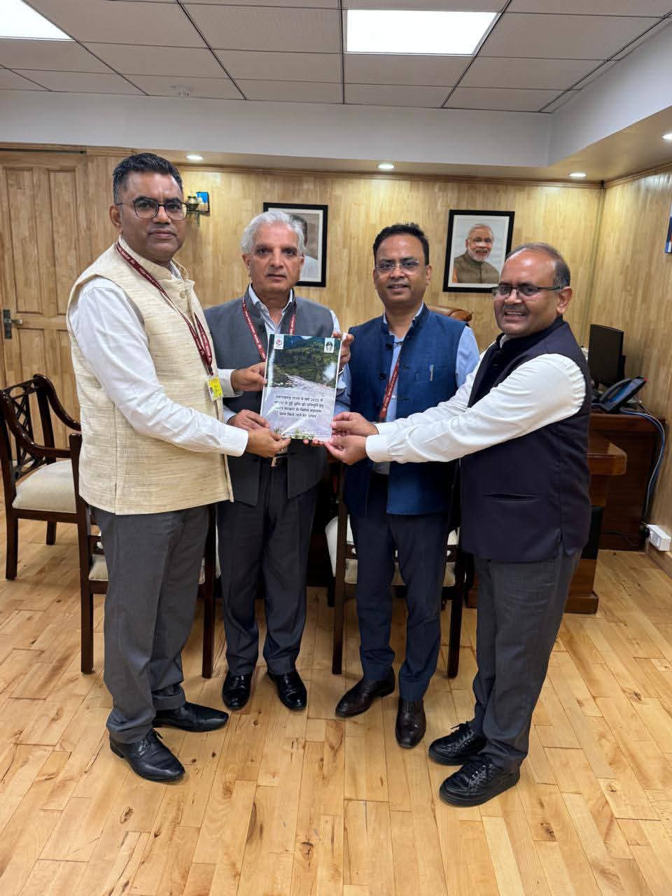 उत्तराखण्ड ने केंद्र सरकार को सौंपा, 5702.15 करोड़ रुपये के आर्थिक पैकेज का प्रस्ताव।