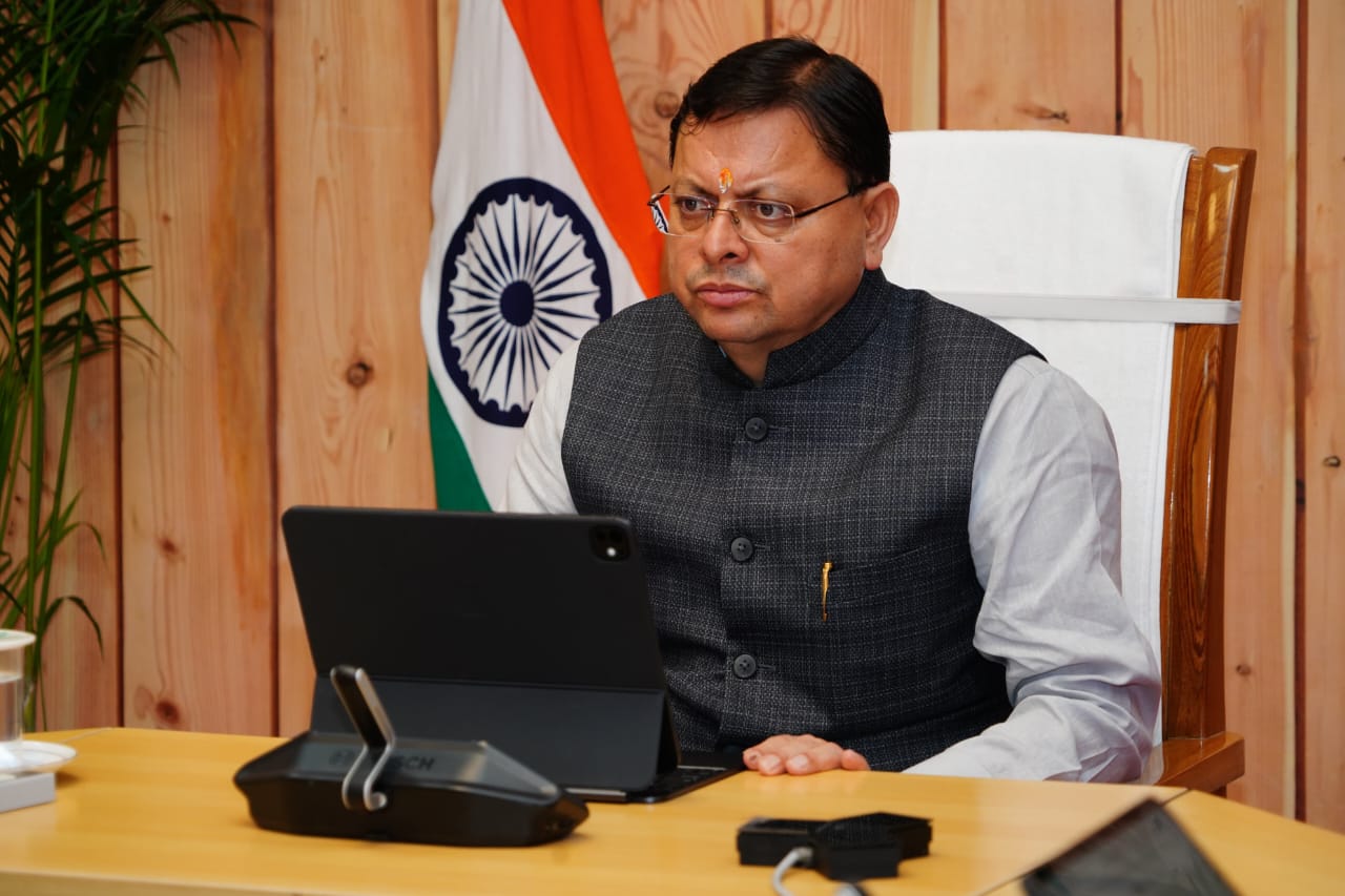सीएम धामी ने ली उच्चस्तरीय बैठक दिए सख्त निर्देश, कहा जनस्वास्थ्य के साथ खिलवाड़ नहीं किया जाएगा बर्दाश्त।