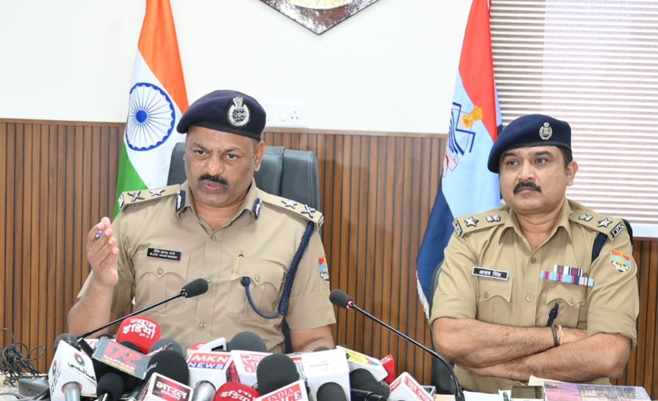 मुख्यमंत्री के निर्देशन में उत्तराखण्ड पुलिस द्वारा, चलाया जा रहा ऑपरेशन कालनेमि के तहत, हज़ारों के खिलाफ की गई कार्रवाई। 