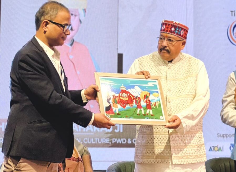 टूर ऑपरेटर अपने ऑफिस उत्तराखंड में भी खोलें, सतपाल महाराज।