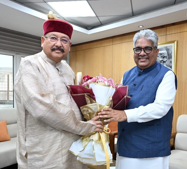 केंद्रीय पर्यावरण मंत्री भूपेंद्र यादव से, सतपाल महाराज ने की शिष्टाचार भेंट। 