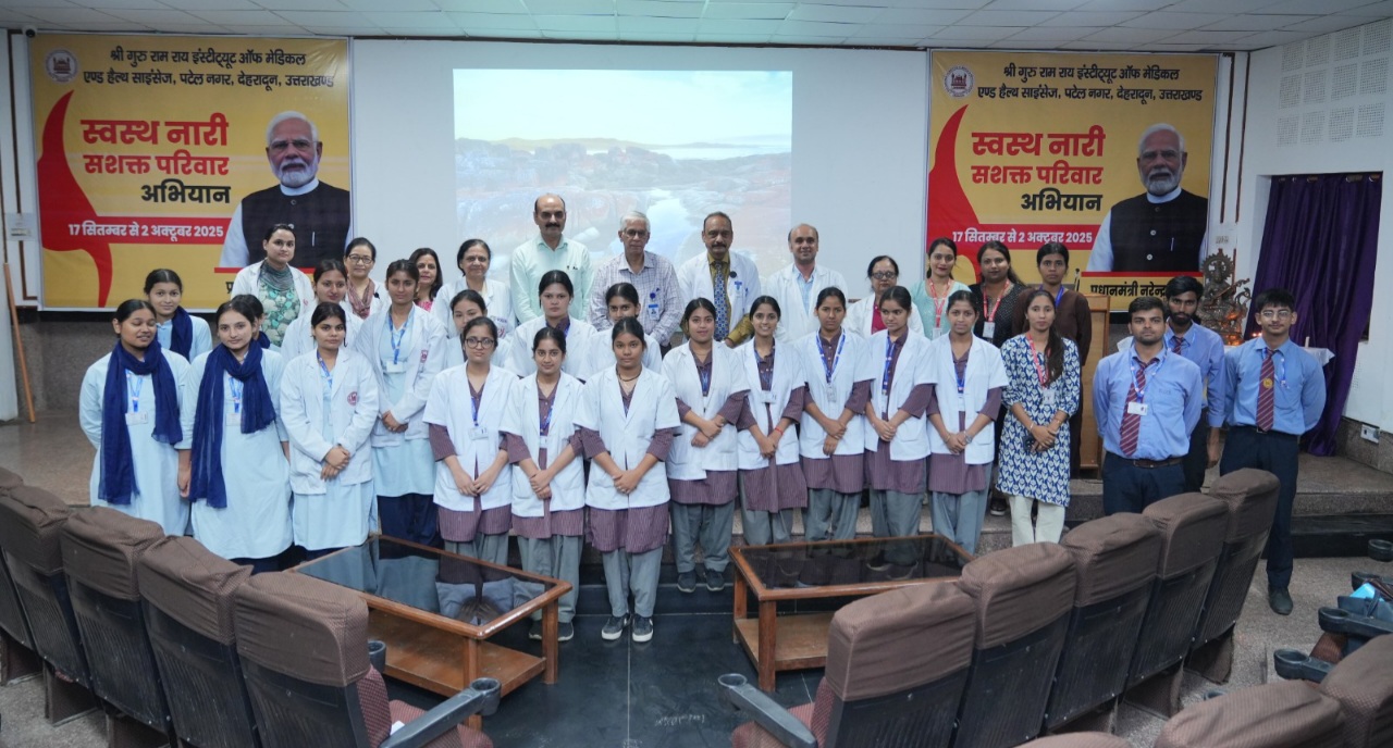 श्री महंत इन्दिरेश अस्पताल केे विशेषज्ञों ने बढ़ाई, “स्वस्थ नारीःसशक्त परिवार अभियान” की गति।