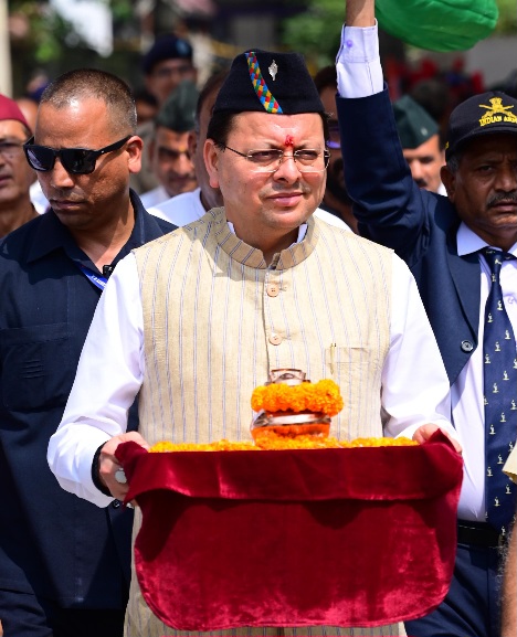 मुख्यमंत्री पुष्कर सिंह धामी ने किया, शहीद सम्मान यात्रा 2 का शुभारम्भ।