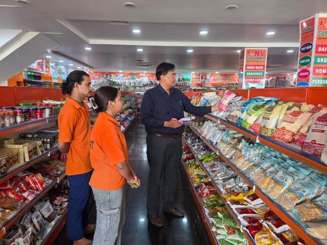 उत्तराखंड में त्योहारों पर मिलावटखोरों के खिलाफ सख़्ती।