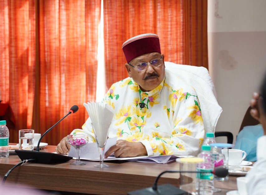 विकास कार्यों में वन भूमि की बाधाओं को दूर करें, सतपाल महाराज।