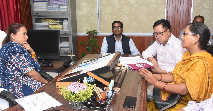 दादी नानियों के बुढ़ापे की लाठी बनेगी सरकार, रेखा आर्या।